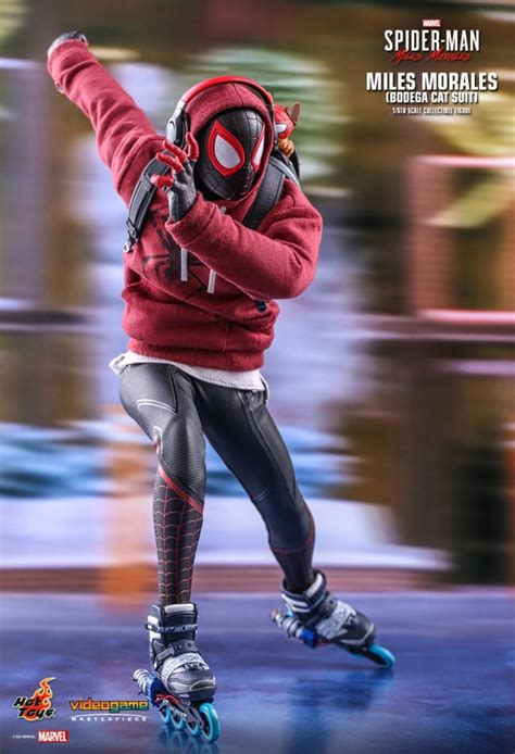Miles Morales Suit Aus Dem Videospiel Marvel S Spider Man Miles Morales Von Hot Toys
