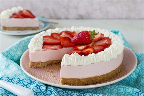 Strawberry Cheesecake | Food Ireland Irish Recipes