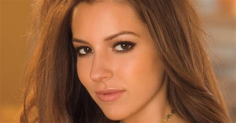 CELEBRITY MODELS NUDE Shelby Chesnes