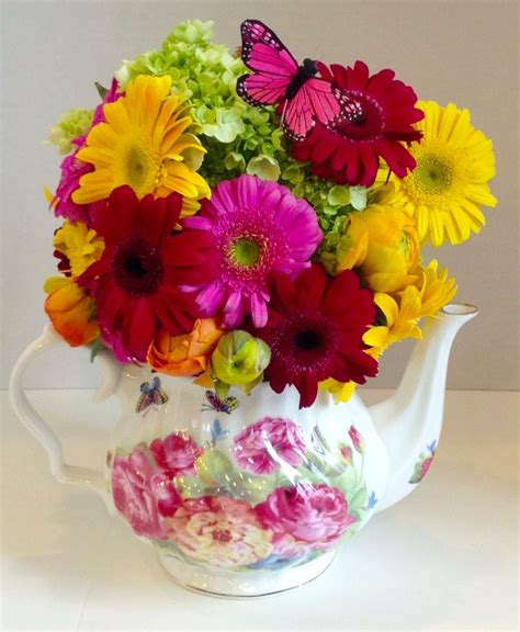 Tea pot Floral design | Flowers for algernon, Teapot decor, Spring decor