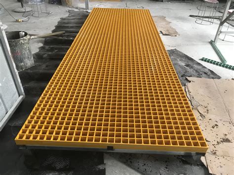 Factory Based Plastic Walkway Grid Frp Carwash Floor Small Hole Grating