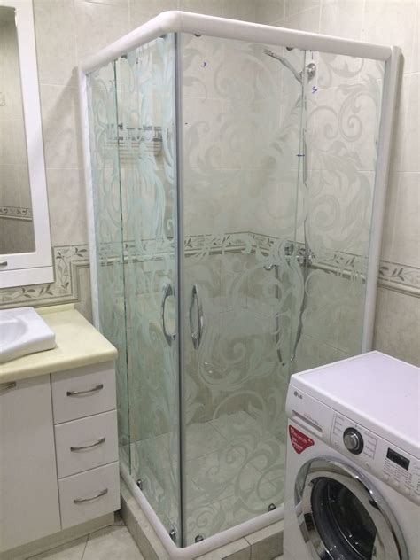 Купить стеклянные душевые кабины