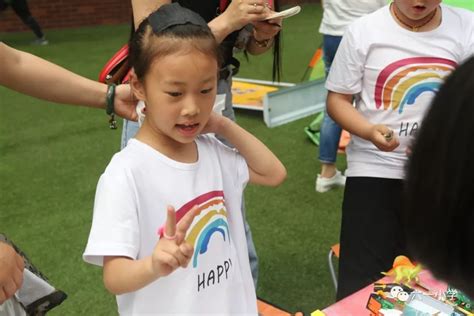 逛不完的市场 淘不完的精彩——六一小学举行游艺节系列之跳蚤市场爱心义卖活动 商品