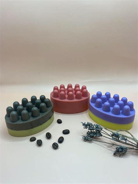 ANTI CELLULITE SCRUB SOAP WITH GROUND COFFEE BEANS AND ESSENTIAL OILS