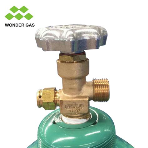 Cga580 Cga540 Inert Gas Cylinder Valve With Inlet Thread 3 4 14 Ngt