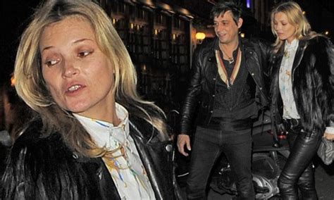 Kate Moss Covers Up For Lui Magazine Party After Posing Naked On The Front Cover Daily Mail Online