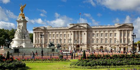 Behind-the-Scenes Video Shows the Basement of Buckingham Palace ... 