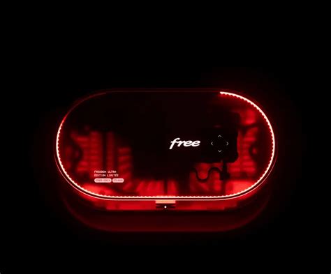 Freebox Ultra Une Dition Ultra Limit E Rouge Transparente Led Pour