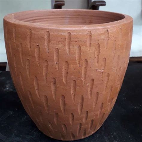 Jual Pot Tanaman Gerabah Tanah Liat Terakota Motif Hujan 22 Cm Teracota