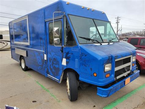 2000 Freightliner Mt35 Food Truck With 2020 Commercial Kitchen Freightliner Mt35 2000