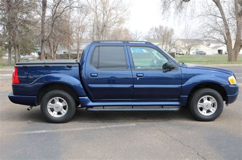 2004 Ford Explorer Sport Trac Photos