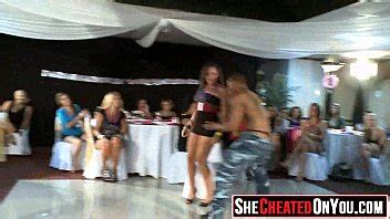 35 Vi A Tu Chica Chupando La Polla De Una Stripper XVIDEOS