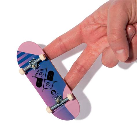 Compre Skate de Dedo Rosa Coleção Paris 2024 Tech Deck aqui na Sunny