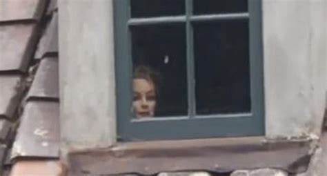 Tiktok Viewers Horrified By Face In Window Of Haunted House