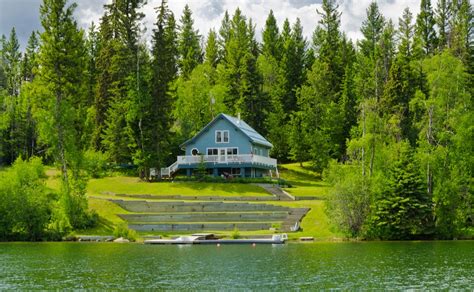 How Do You Find Land To Build On In Canada? | Canada Property Guides