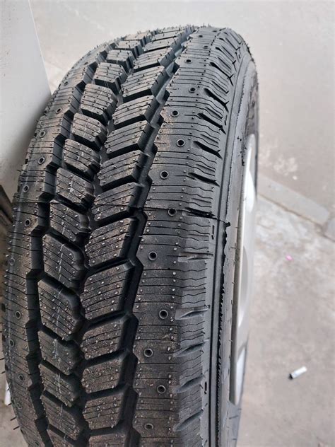 205/65/16 c
