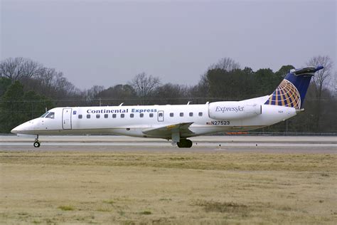 Continental Express Expressjet Airlines Embraer ERJ 135L Flickr