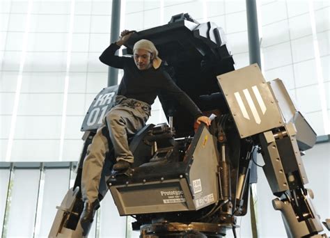 Giant 'Transformer' robot worth $1.34 million unveiled | Technology News