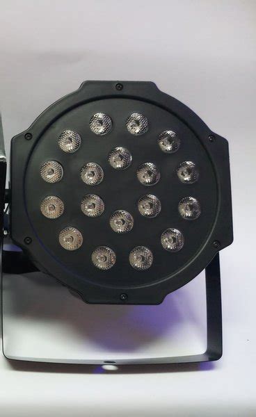 Jual Lampu Sorot Panggung LED Par 18 RGB Cahaya Disco Warna Warni Di