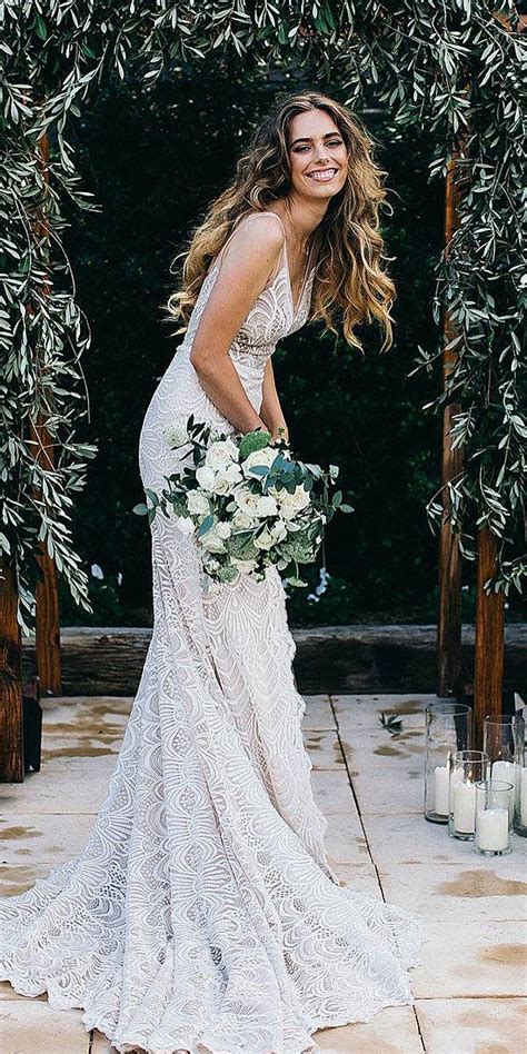 15 Amazing Destination Wedding Dresses For Yous