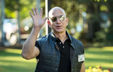 Jeff Bezos Se Tornou O Homem Mais Rico Da Hist Ria Moderna Targethd Net