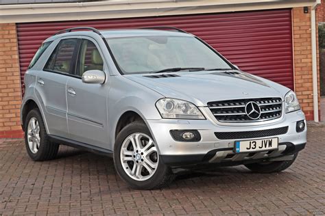 Photos Of Mercedes Benz ML 320 CDI UK Spec W164 200811 2400x1600