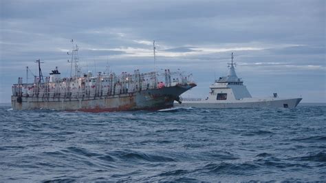 La Armada Argentina Realiza Control Y Vigilancia De Los Espacios Marítimos Argentinos Bunker