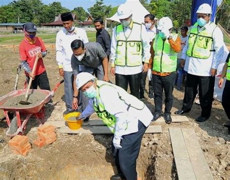 Bupati Siak Drs H Alfedri M Si Letakkan Batu Pertama Pembangunan