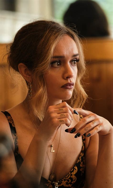 X Resolution Olivia Cooke Hd Naked Singularity X