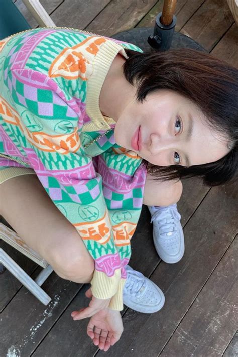 Mỹ nhân phim Sex is Zero tuổi U có làn da không tuổi nhờ bước đơn