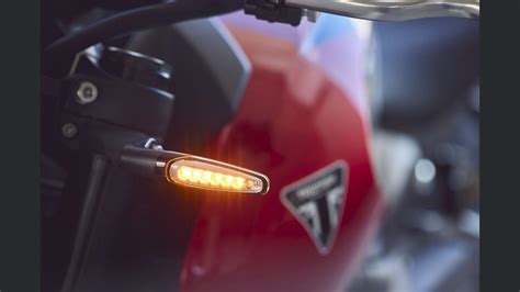 Triumph Trident Review Triple Cylinder Naked Bike