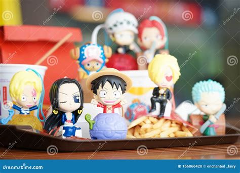 Happy Meal Monkey D Luffy And Straw Hat Pirate Crews One Piece