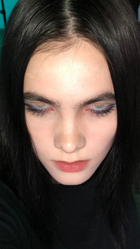 Dasha Shaul Makeup Ig Black Eyeliner Nude Lipstick Eyeliner