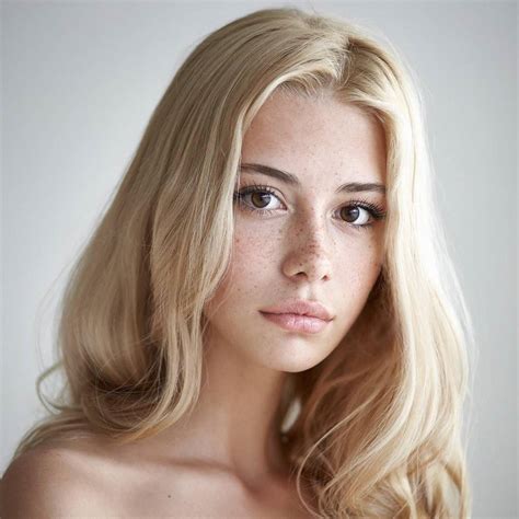 blonde hair brown eyes 5