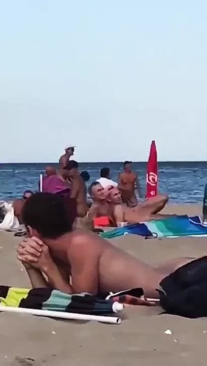 Video Porno Spiaggia Gay XHamster