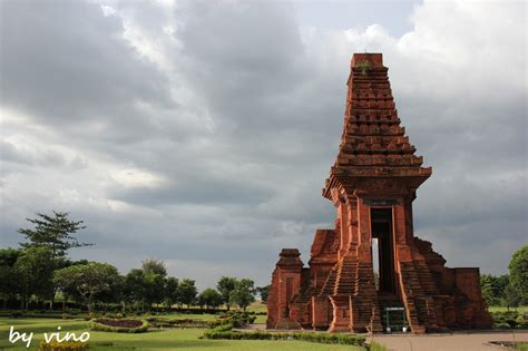 My Eyes My Imagination: Candi Bajang Ratu