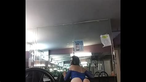 Shaking Her Ass XVIDEOS