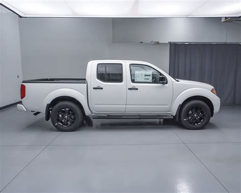 New Nissan Frontier Sv Wd Crew Cab Pickup