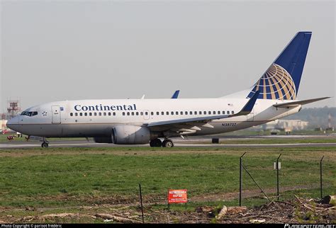 N38727 Continental Airlines Boeing 737 724 WL Photo By Parisot