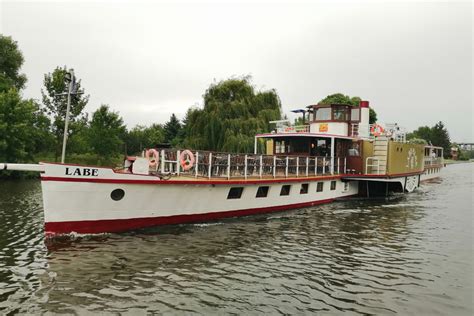 Auf Dem Wein Dampfer Labe Gem Tlich Durchs B Hmische