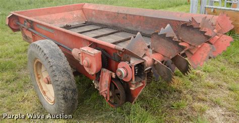 Massey Ferguson 110 Manure Spreader In Tonganoxie Ks Item Gw9023