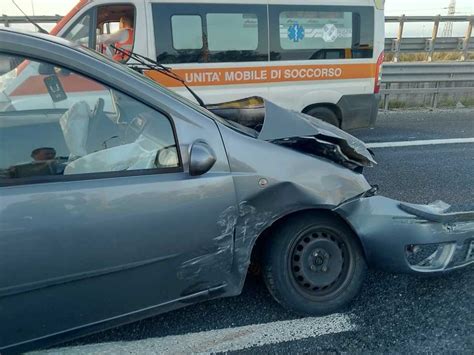 TRAGICO INCIDENTE A ROMA FIUMICINO MORTA ROBERTA SPERA 20 ANNI