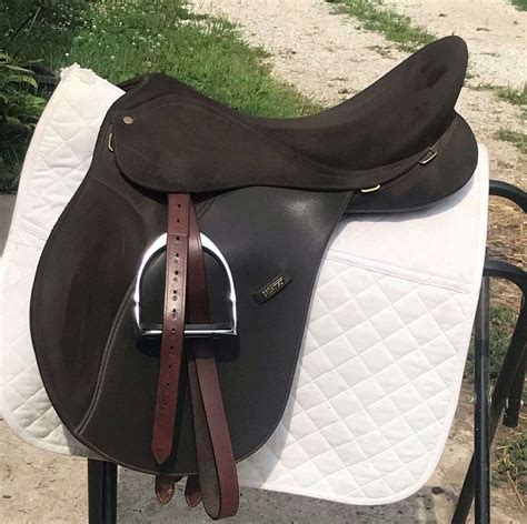 Wintec 2000 Seude All Purpose 18 Saddle