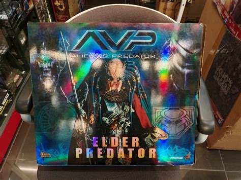 Hot Toys Aliens Vs Predator 1 6 MMS 16 Elder Figure 1 0 Collectible AVP 12 Video Gaming