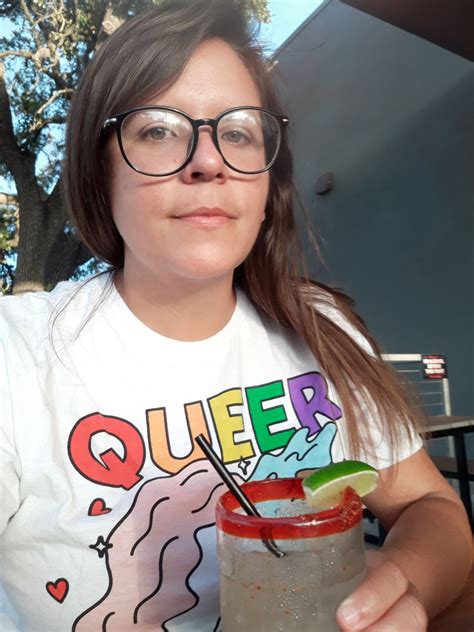 Professional Cuddler In Austin Texas US Nature Babe