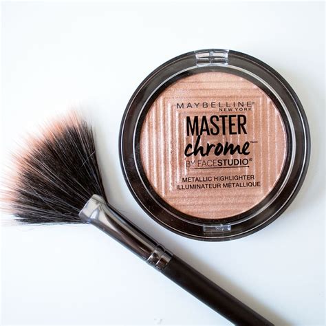 We Tried The Maybelline Master Chrome Metallic Highlighter | Allure