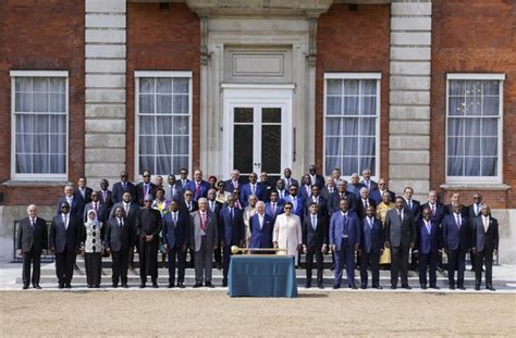 Quem É O Chefe De Estado Da Inglaterra - Além do Reino Unido, Charles III é chefe de Estado de outras 14 nações ...