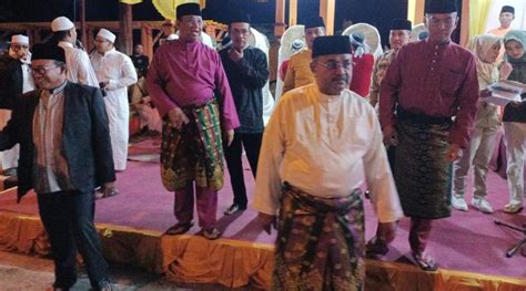 Bupati Karimun Aunus Rafiq Lepas Peserta Festival Kendaraan Hias Sambut