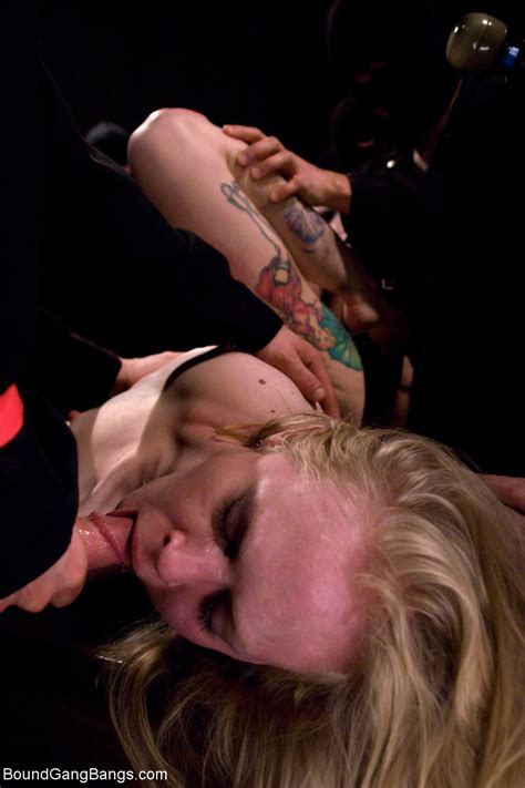 Sarah Jane Ceylon Bgangbangs Sarahjaneceylon Porn Pic