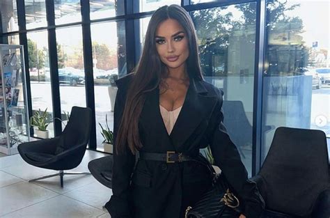 Pi Kna Modelka W Bikini Co Za Figura